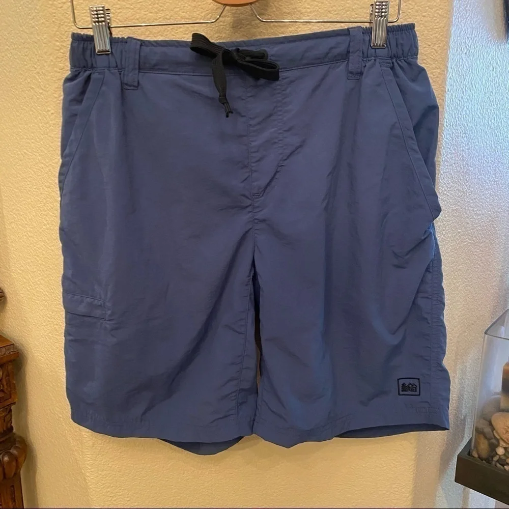 REI Blue Mesh Lined Athletic Shorts Size Medium-Unisex